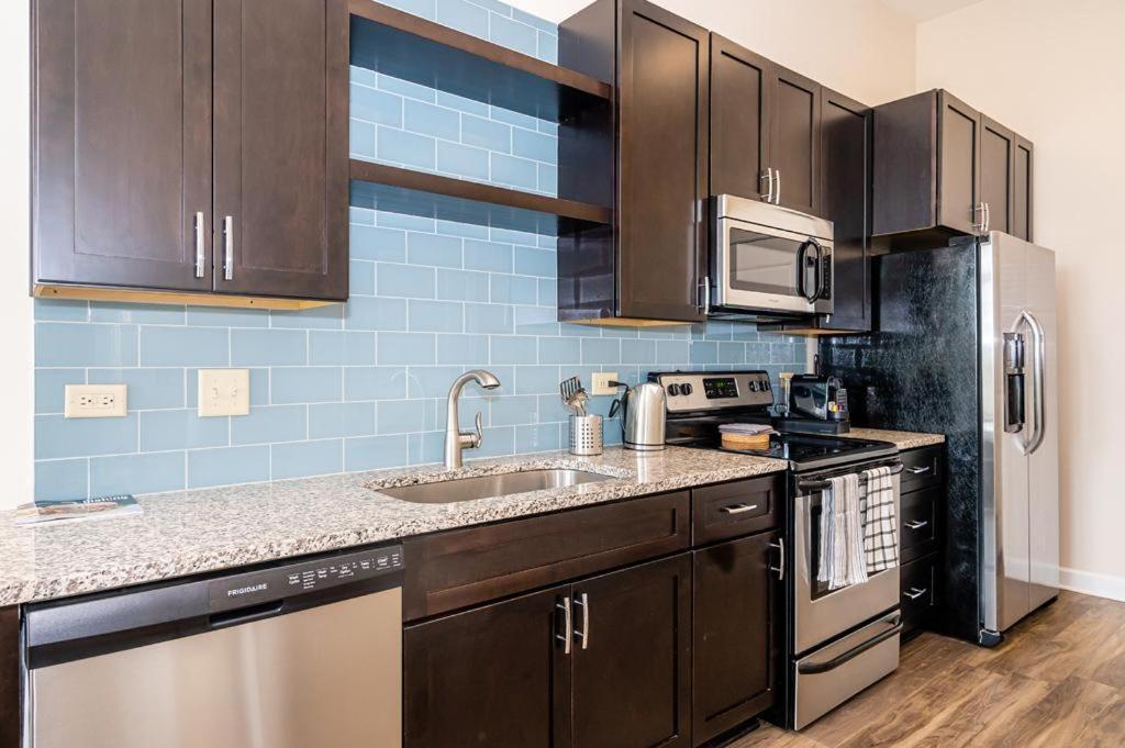 Urban Studio W Balcony Gym Apartment Charlotte Exterior photo